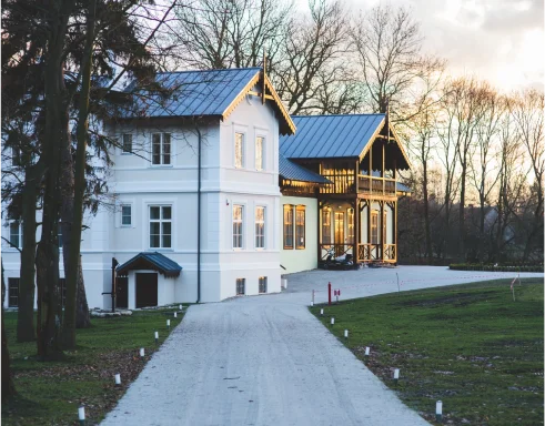 Properties Under $1,000,000-img